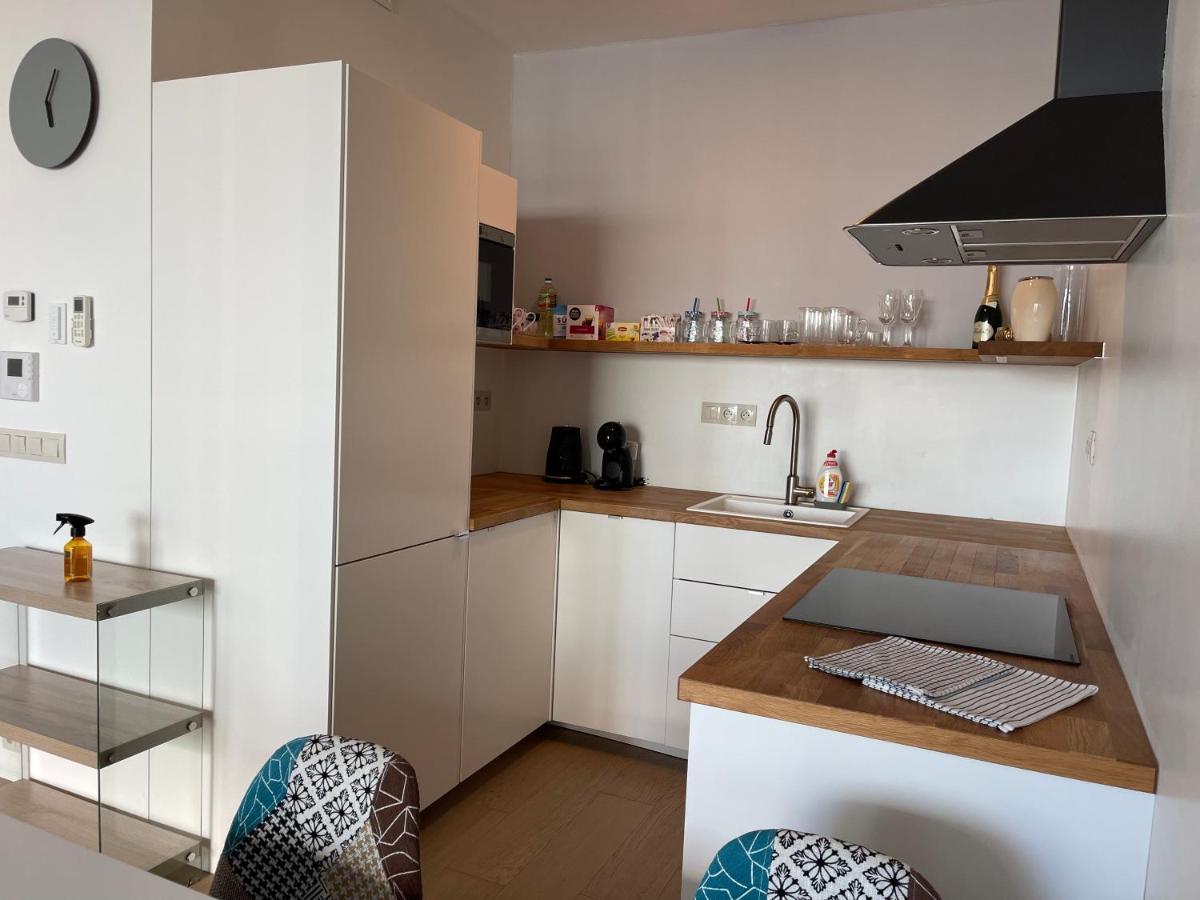 Sag 19Th Floor Panorama City Apartment 2 Rooms Free Parking Free Wifi Bratislava Eksteriør billede